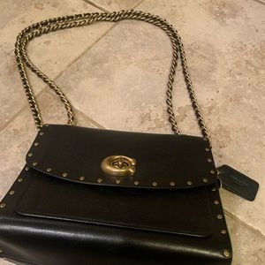 Coach crossbody bag ; excellent condition! Perfect for casual and events.